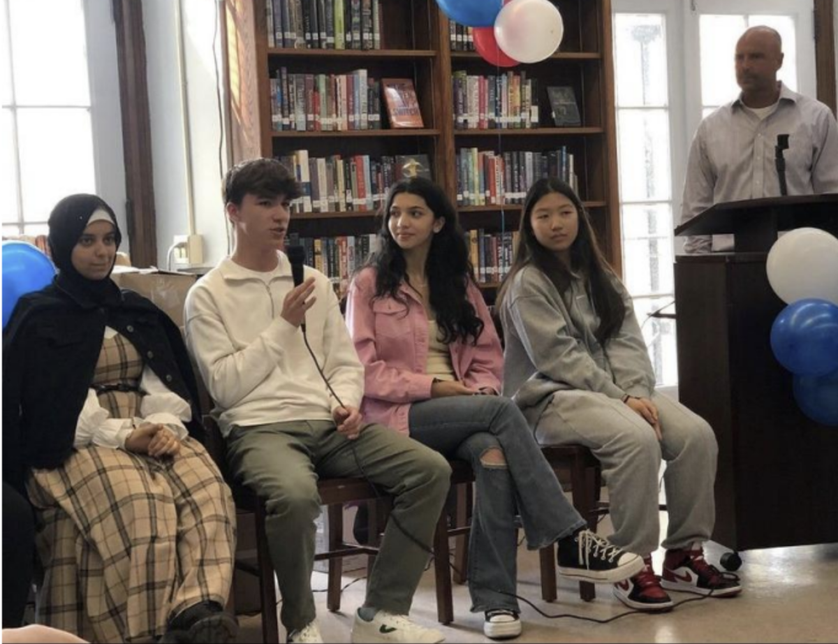 Fort Hamilton hosts a Student Council Candidate “Meet and Greet” in the library. Photo provided by Toni Rosario.